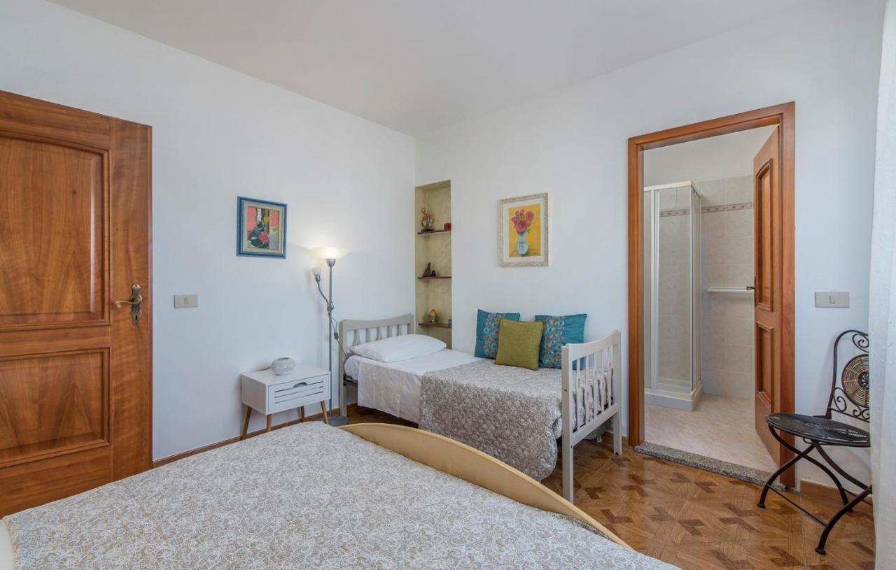 Apartment Complex Orzan Lovrecica Kültér fotó