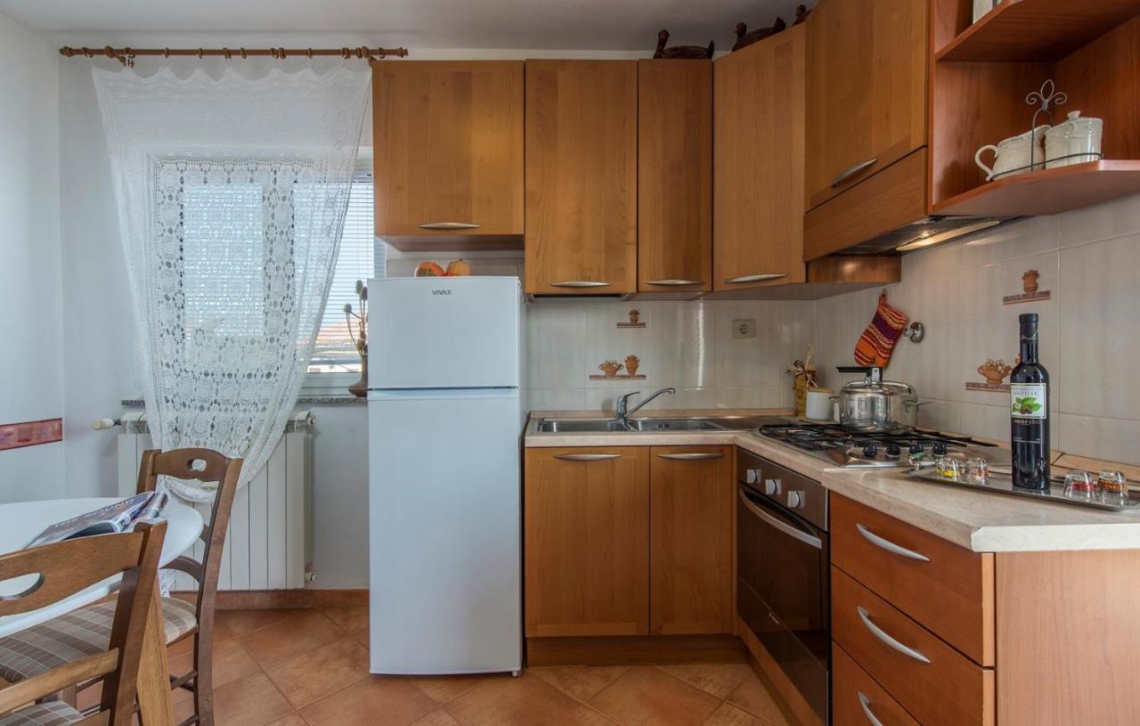 Apartment Complex Orzan Lovrecica Kültér fotó