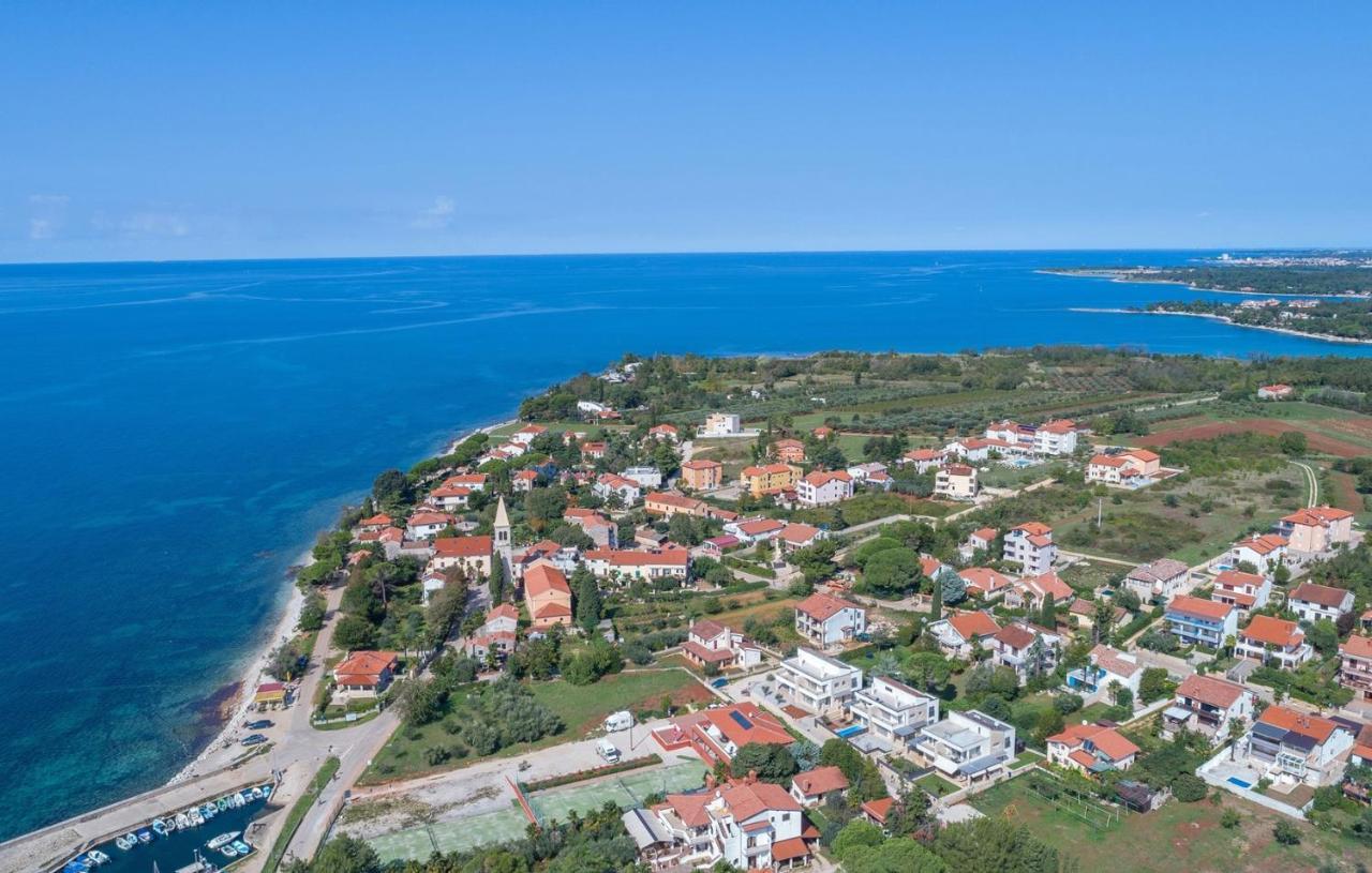 Apartment Complex Orzan Lovrecica Kültér fotó
