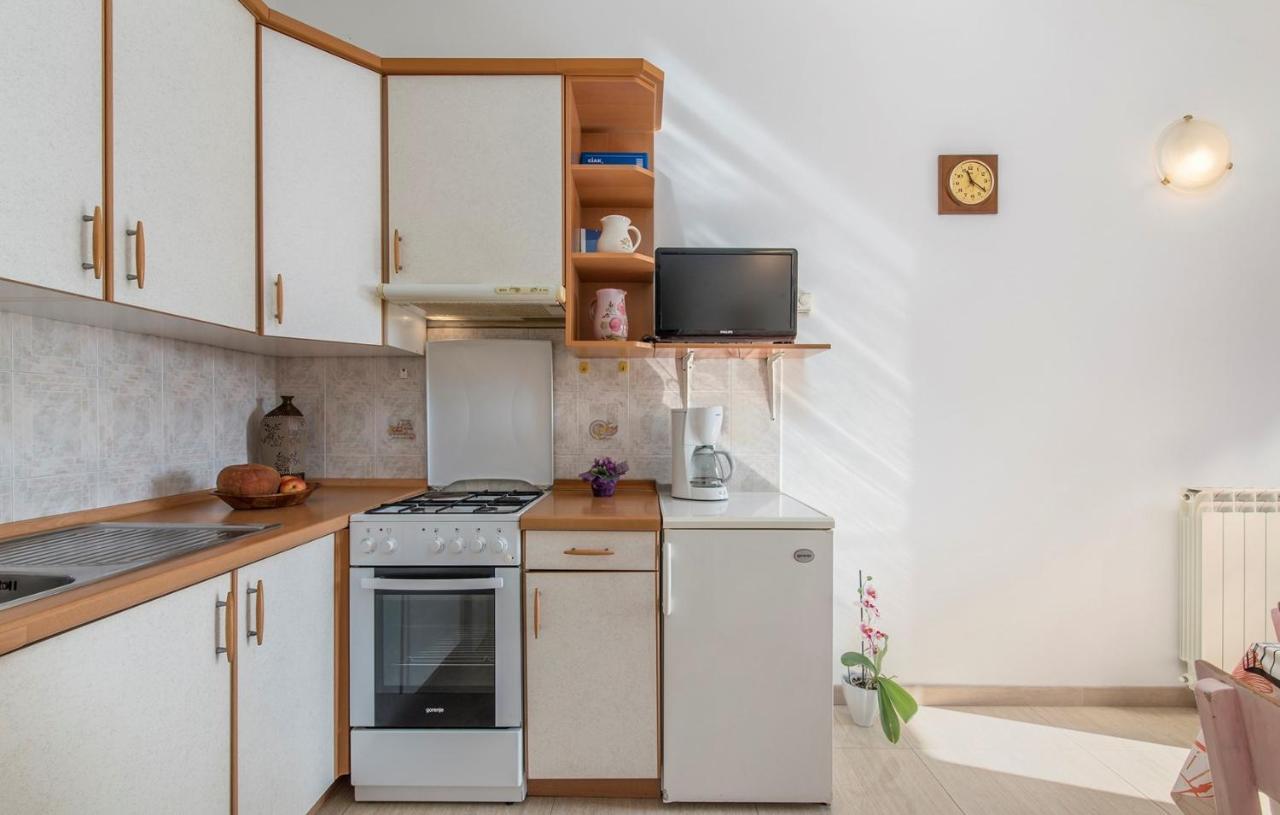 Apartment Complex Orzan Lovrecica Kültér fotó